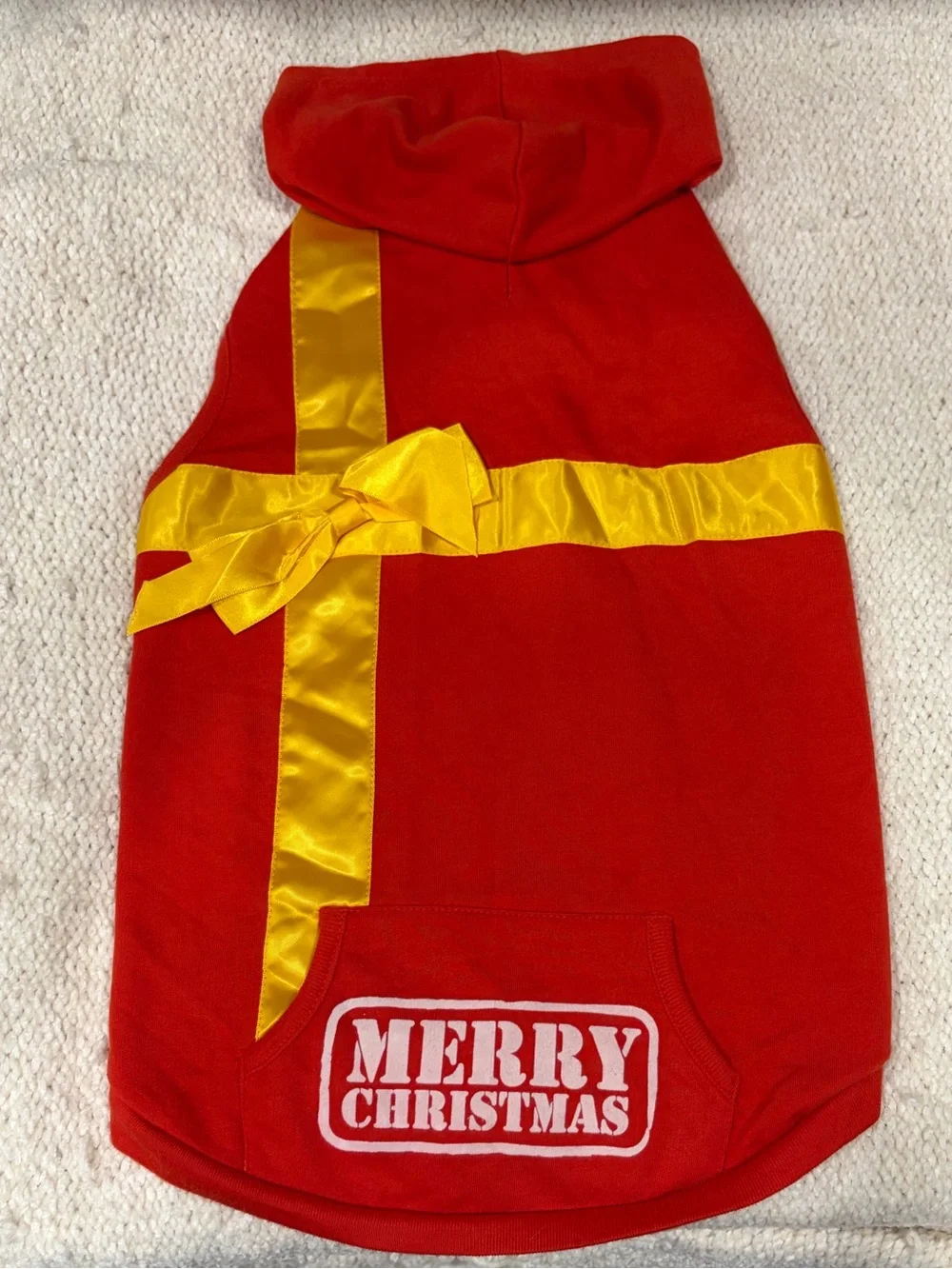 NWOT Merry Christmas Present Dog Hoodie with Yellow Bow